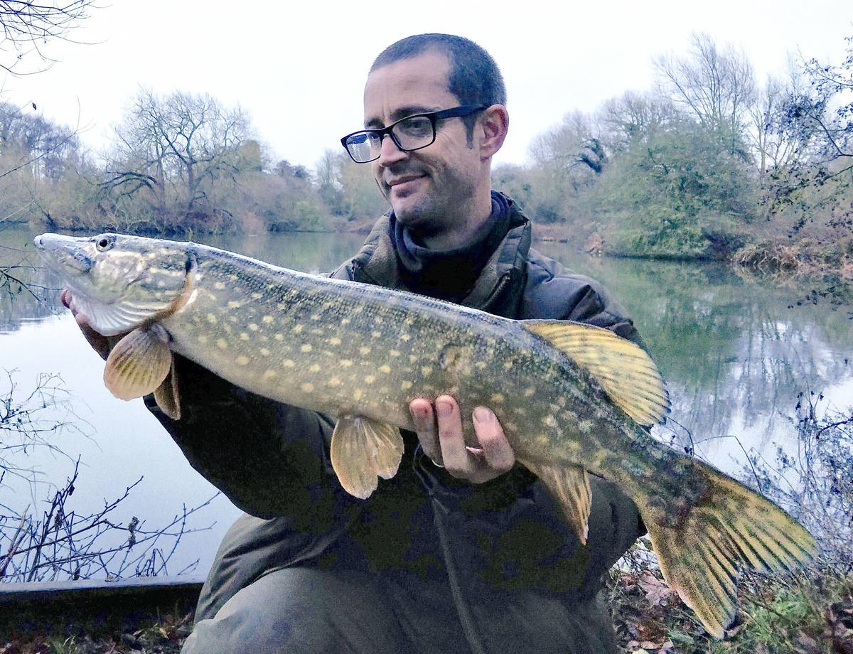 pike fishing langridge lake
