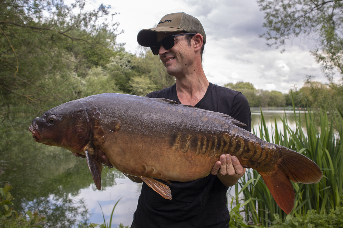 Catch summer carp with surface baits